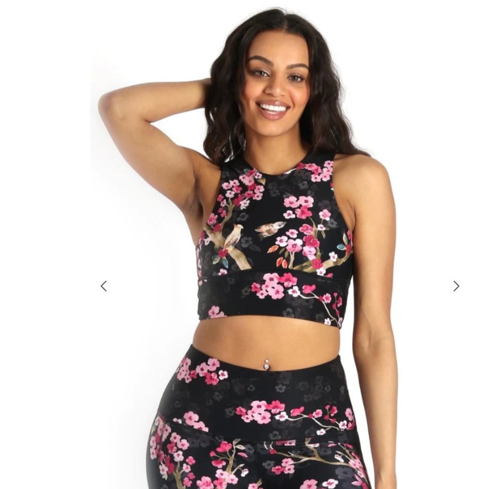 YOGA DEMOCRACY Free Range Sports Bra  Cherry Bloomin L